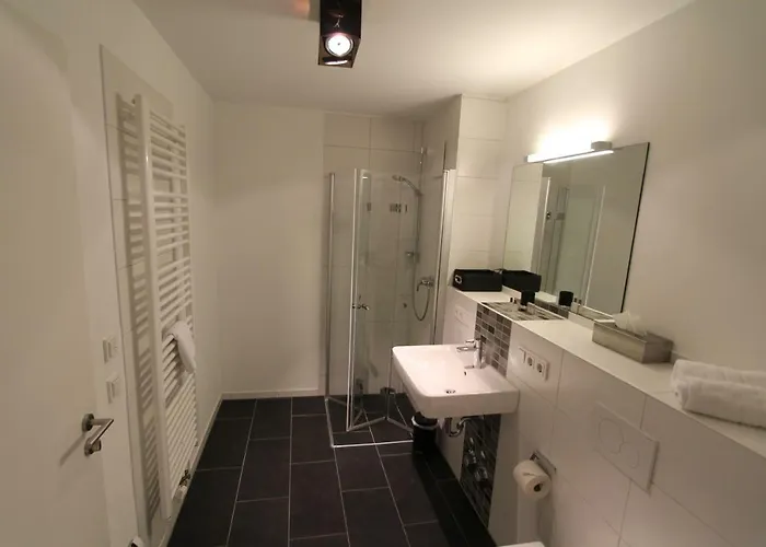 Park Linné Management Gmbh *